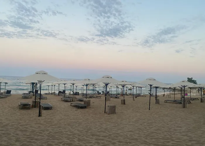 アパート Argisht Luxury 4 Pools ゴールデンサンド